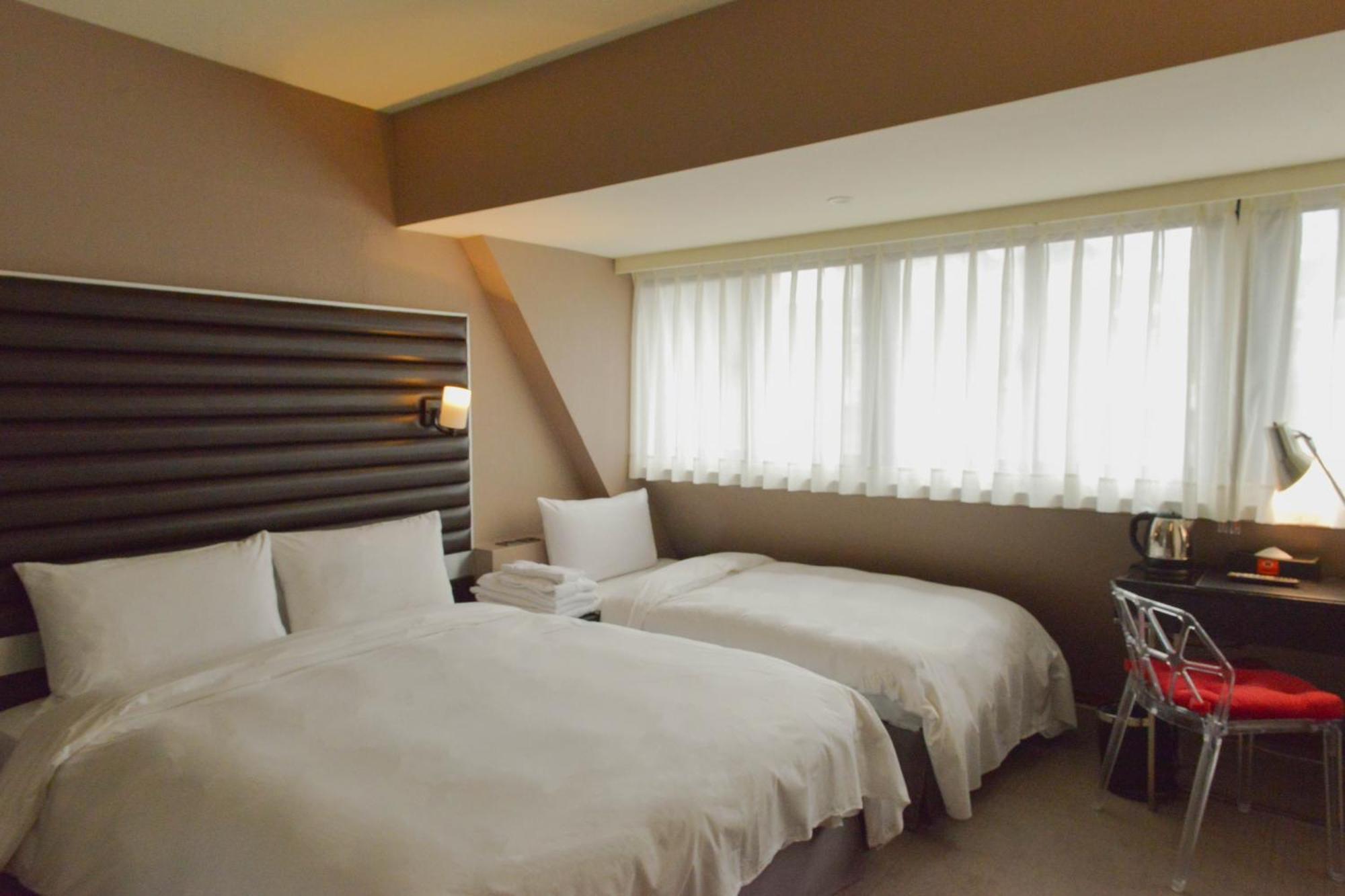 新麗旅店 Newful Hotel Taipei Esterno foto