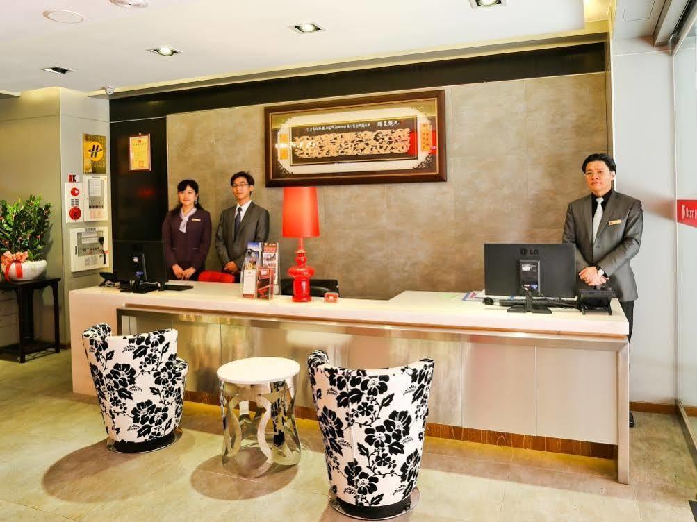 新麗旅店 Newful Hotel Taipei Esterno foto